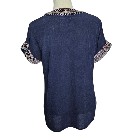 Johnny Was Navy Blue Silk Floral Embroided Top Size Extra Large XL - Picture 5 of 8